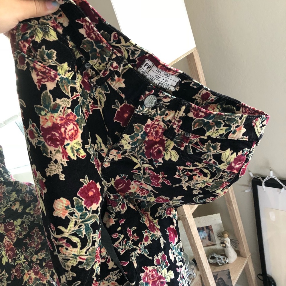 Free people cord pants 🌿